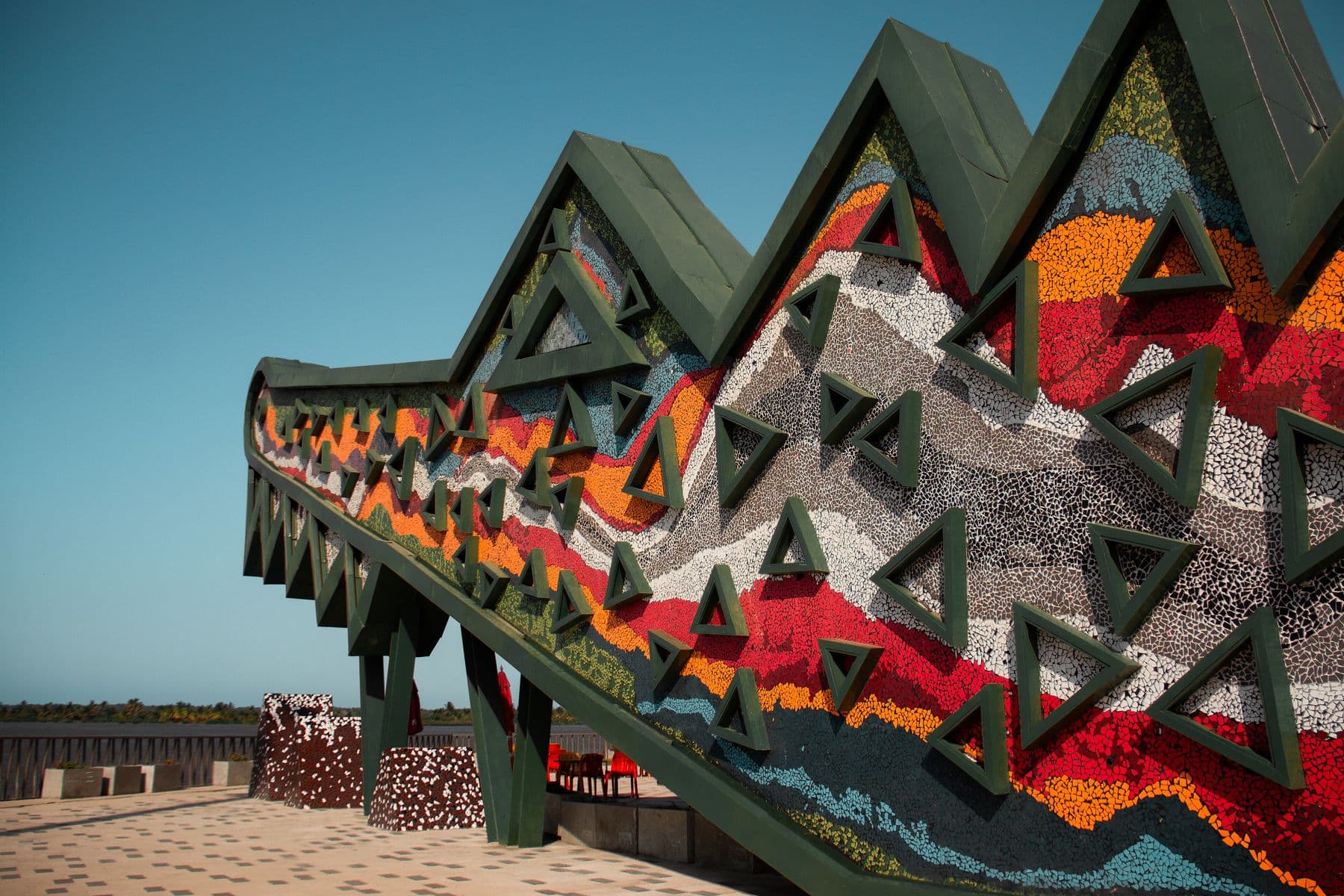 Il Caimán del Río, la scultura a mosaico sul Gran Malecón